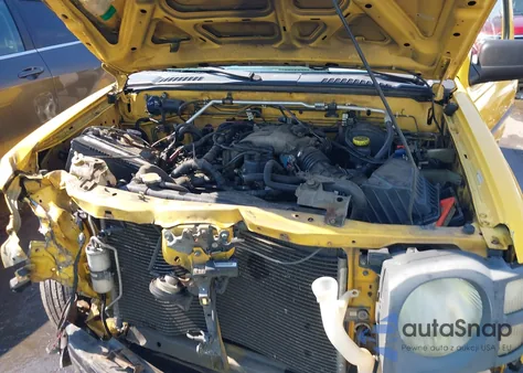 2002 Nissan Xterra Xe from USA, damaged, VIN 5N1ED28T52C527596